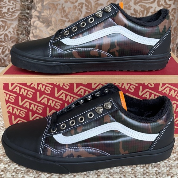 Vans WMNS Old Skool Mte Black/Camo Sneakers - Picture 3 of 16